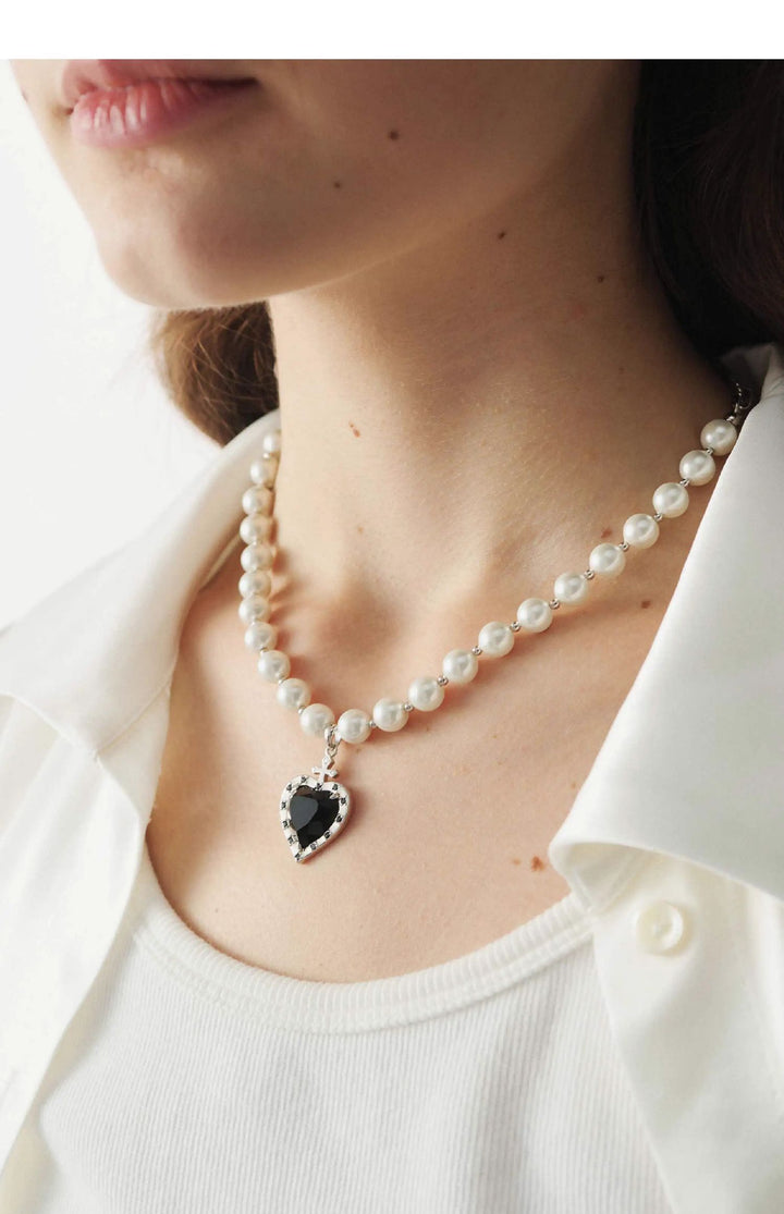 Mouhooland Obsidian Pearl Necklace